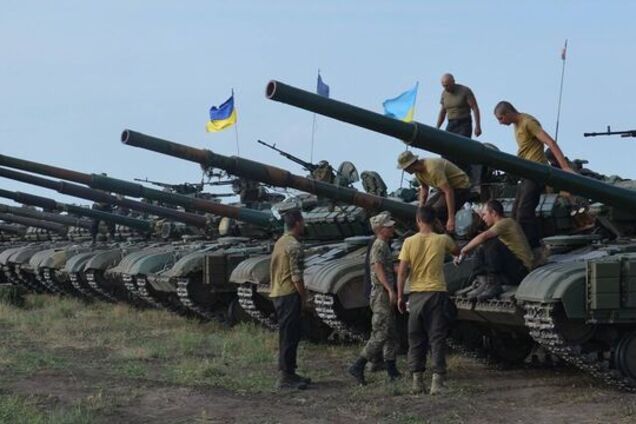 На вiдстанi дороги до вiйни...