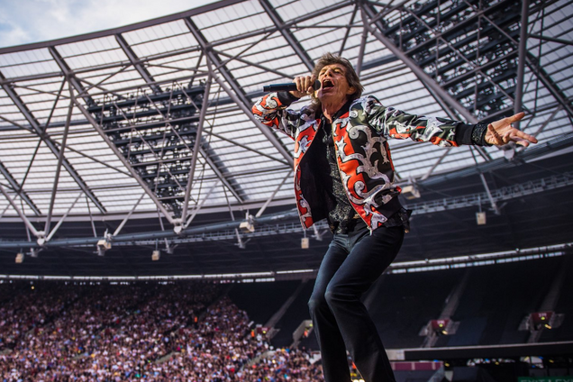 Мик Джаггер госпитализирован и ждет операцию: что об этом известно