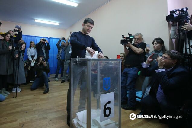 Зеленский регулярно делает то, чего не делает ни один политик