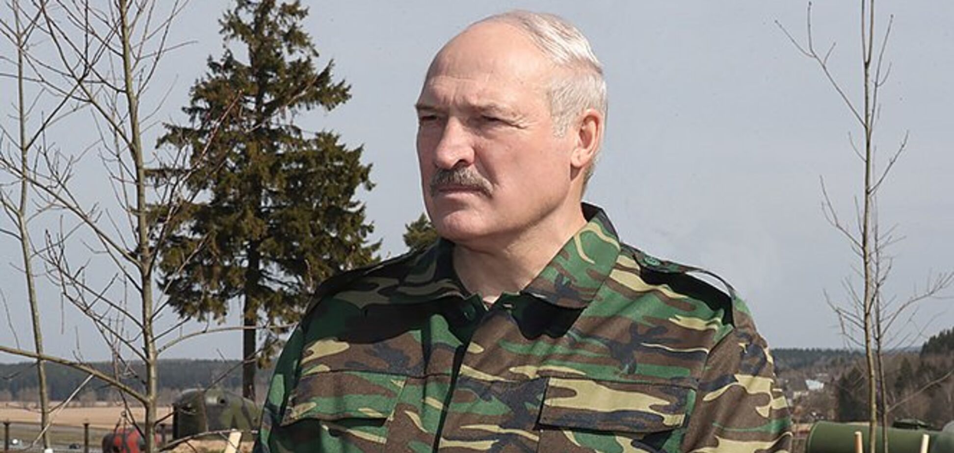 'Будем в одних окопах': Лукашенко назвал Россию защитницей Беларуси