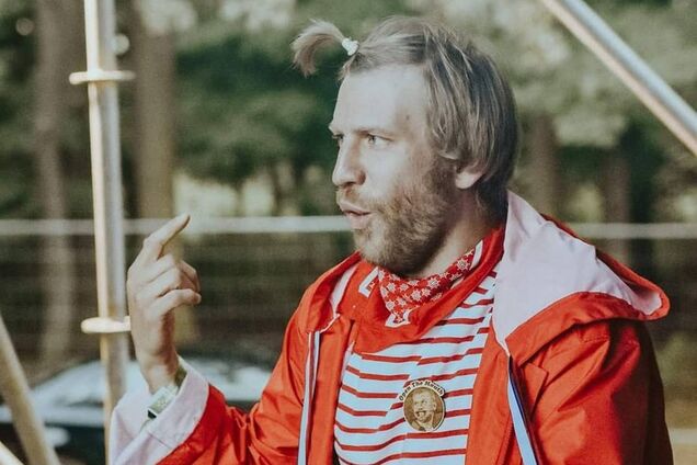 'Какой треш, опомнись!' Одиозный Дорн озадачил сеть сменой имиджа