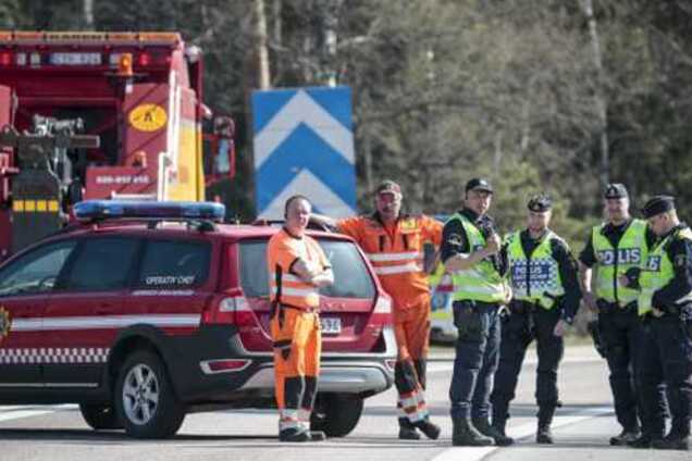 У Швеції перекинувся автобус із туристами: постраждало 8 осіб
