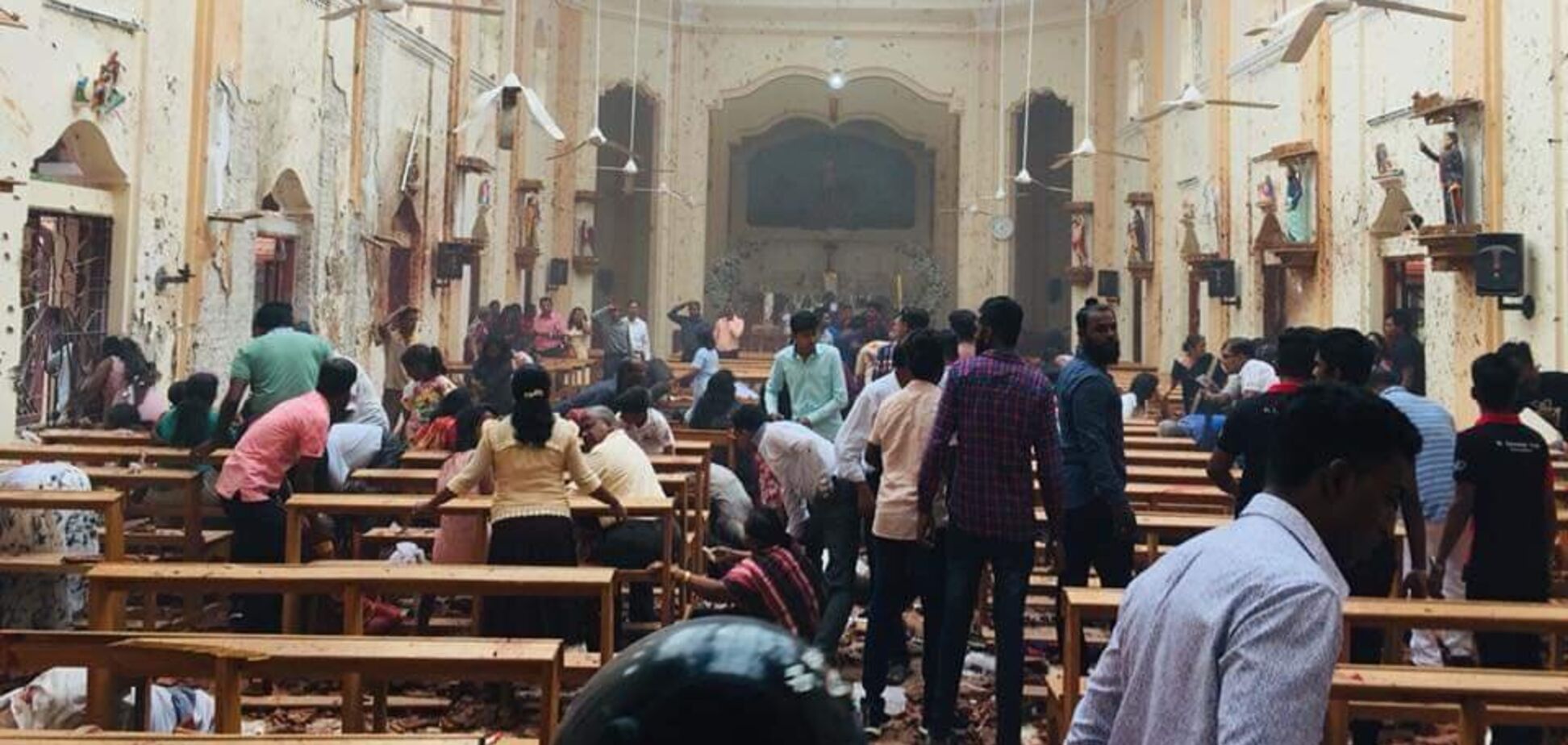 Масштабні атаки і вибухи на Шрі-Ланці: світ сумує за жертвами трагедії