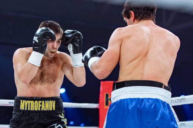 Непобедимый украинский боксер выиграл бой кошмарным нокаутом - видеофакт