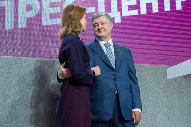 'Мне будет непросто': Порошенко трогательно обратился к жене и детям после поражения Зеленскому