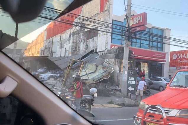 На Филиппинах произошло мощное землетрясение, 11 погибших: пугающие фото и видео