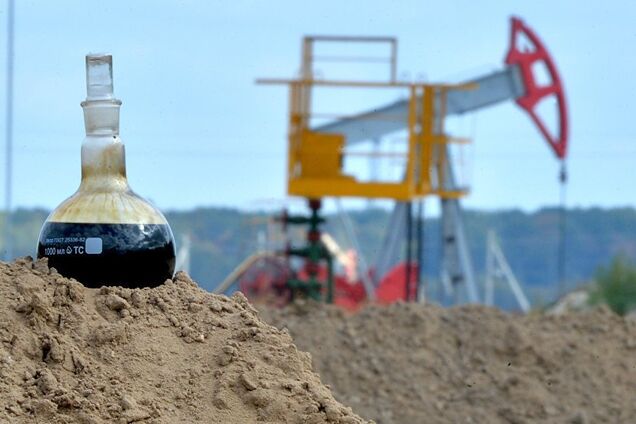 Виновата Россия: Беларусь приостановила поставки бензина в Украину