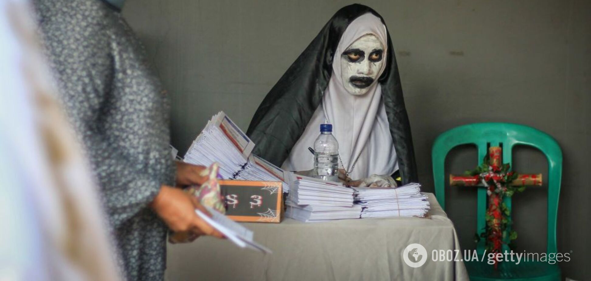 В Индонезии прошли 'самые сложные выборы': умер 91 человек. Фото и видео