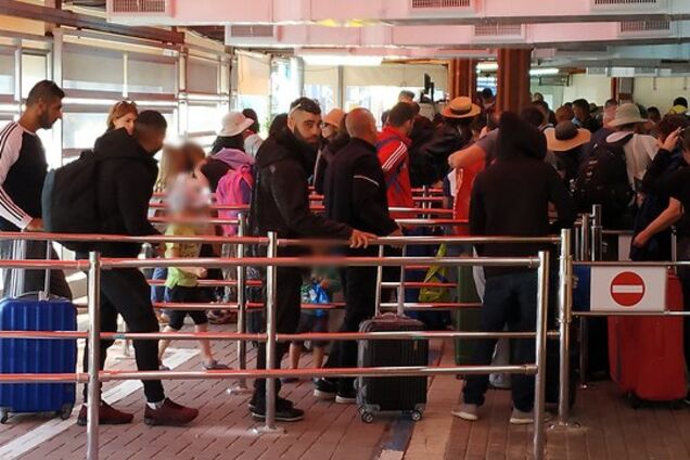 'Немедленно уезжайте!' Израиль предупредил туристов об опасности в Египте