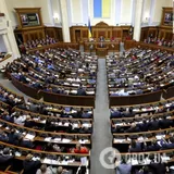 Зеленского могут лишить части полномочий: интервью с Сыроид