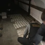Более 300 килограммов! В Киеве "накрыли" крупную сеть транзита героина