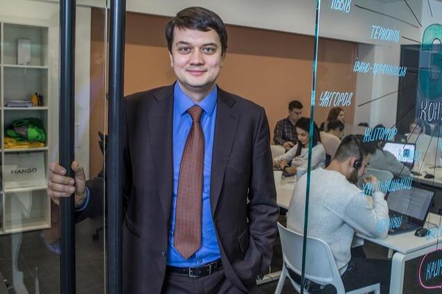 'Жертвы черных технологий': украинская диаспора набросилась на советника Зеленского