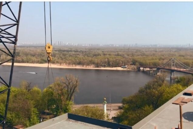 В Киеве появился новый мост: впечатляющее видео с высоты птичьего полета