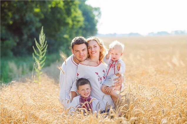 День сім'ї: найкращі привітання та листівки