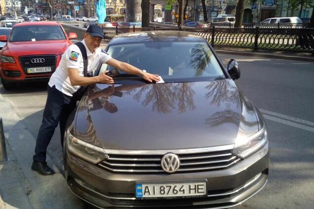 У Києві з'явилися перші інспектори з паркування: що зміниться
