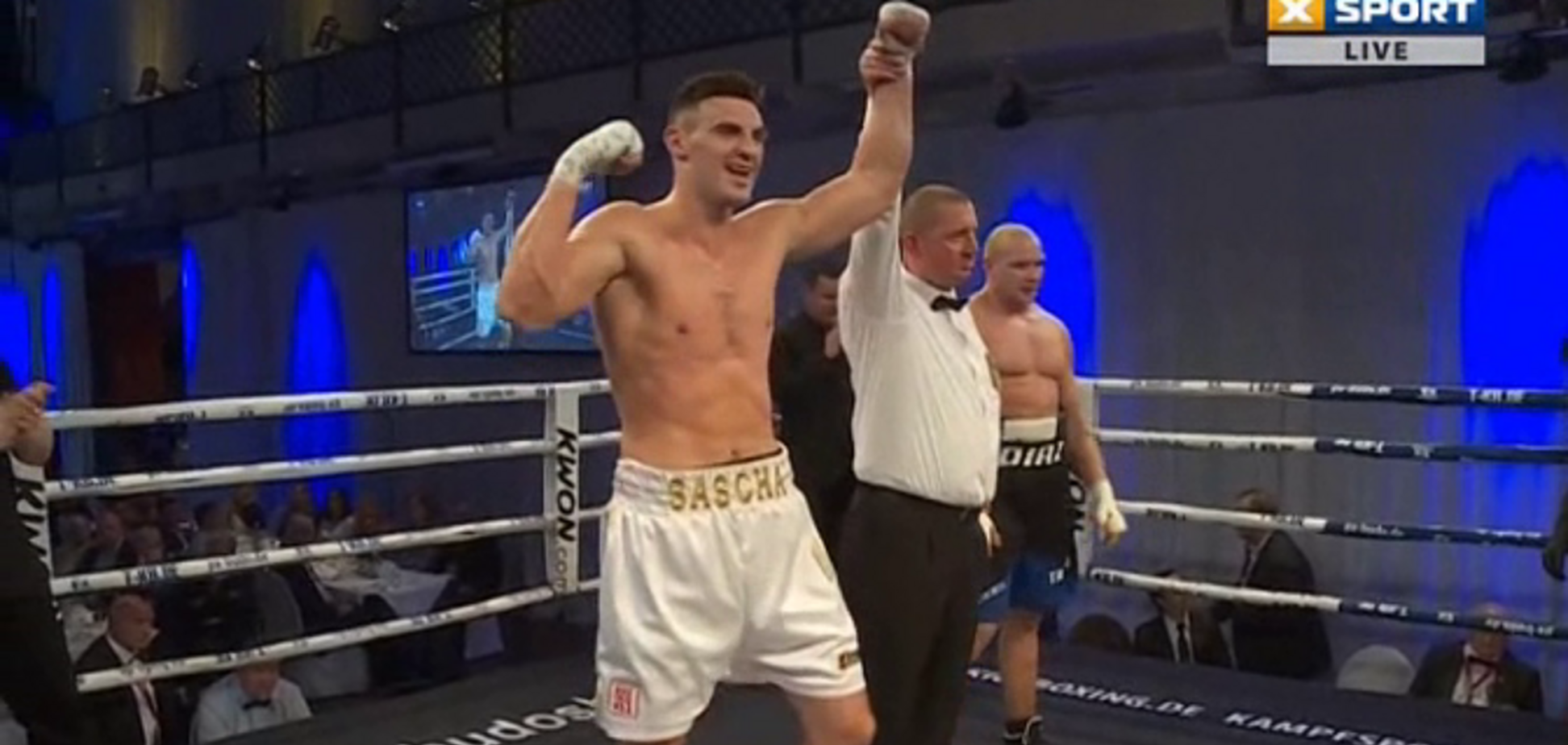 Непереможний український боксер виграв бій нокаутом на останніх секундах