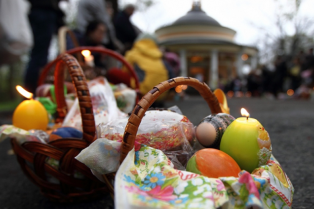 Зеленський анонсував проєкт "Великдень вдома" через продовження карантину