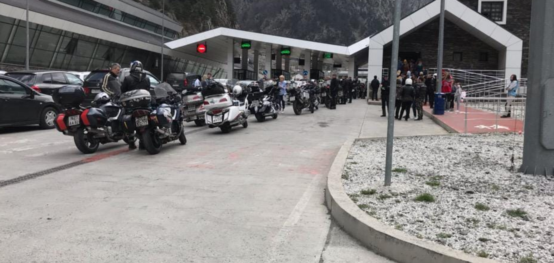 Грузия закрылась для байкеров Путина: что известно