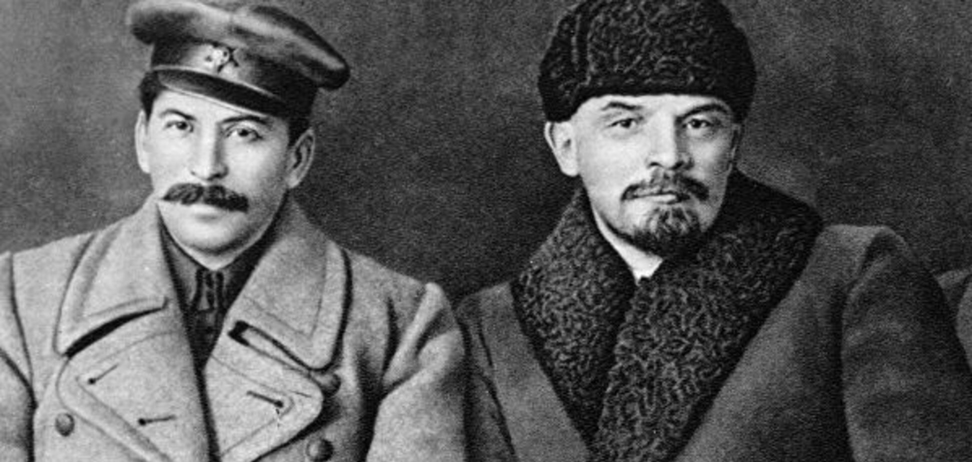 Сталину прилично намяли бока прямо за Мавзолеем