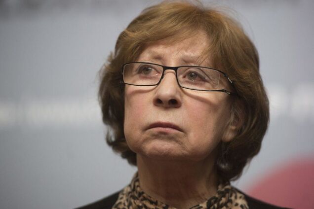 'Оставьте в покое!' Ахеджакова встала на защиту Панина