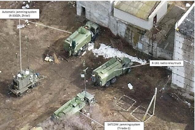 'Гражданская' война? На Донбассе засекли российскую военную технику