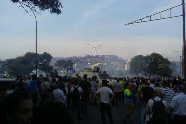 США пригрозили Мадуро жорсткими діями: підключилася Росія