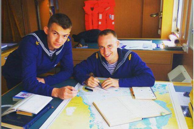 'Нас вважають зрадниками?' Розповідь сестри полоненого моряка