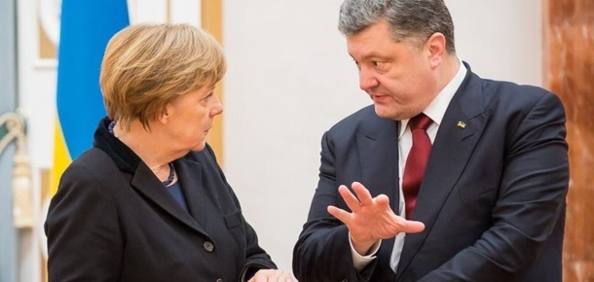 Меркель внезапно захотела встретиться с Порошенко перед дебатами