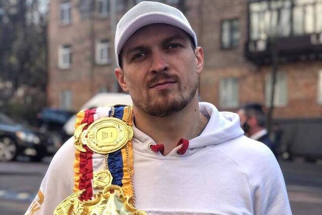Усик записав незвичайне звернення до українців - опубліковано відео