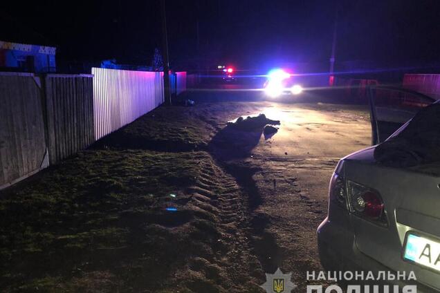 Под Киевом водитель-подросток задавил двух девушек и сбежал: жуткие фото 18+