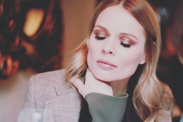 Фреймут нарвалась на критику из-за откровенного наряда на школьном балу