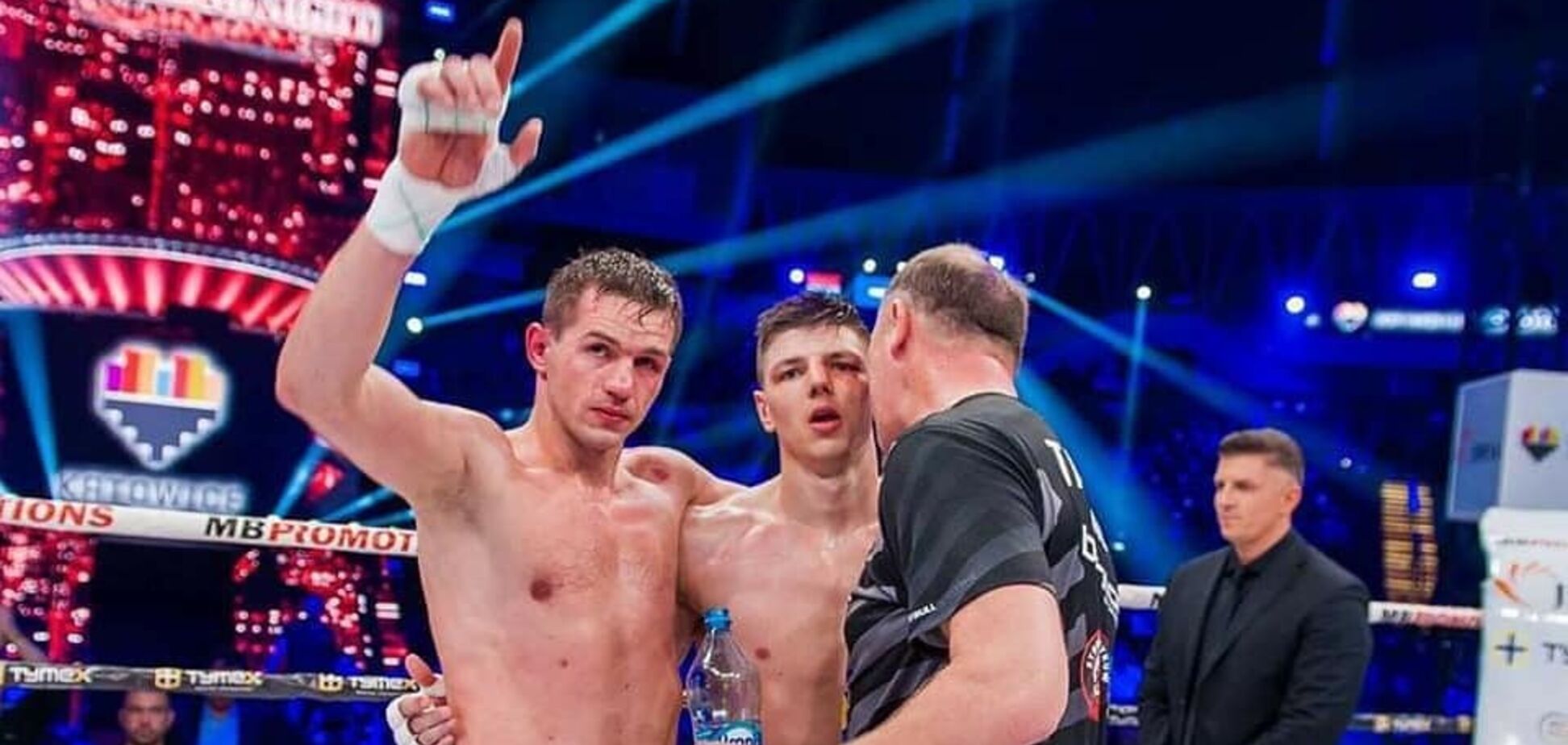 10 нокдаунов в пяти раундах: польские боксеры выдали самый дикий бой года – видео