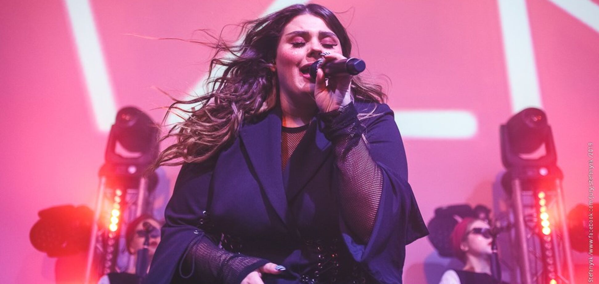 MARUV, NK, KAZKA, Melovin и другие: Радио NRJ отпраздновали день рождения