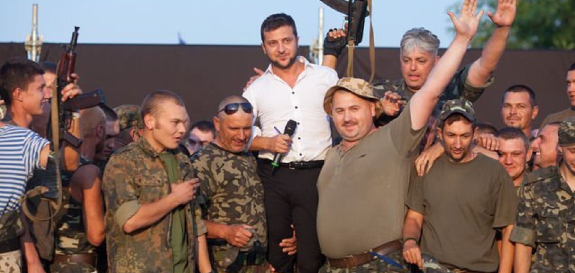 'Я вас не подведу!' Зеленский обратился к ВСУ и заверил, что вернет в Украину всех пленных