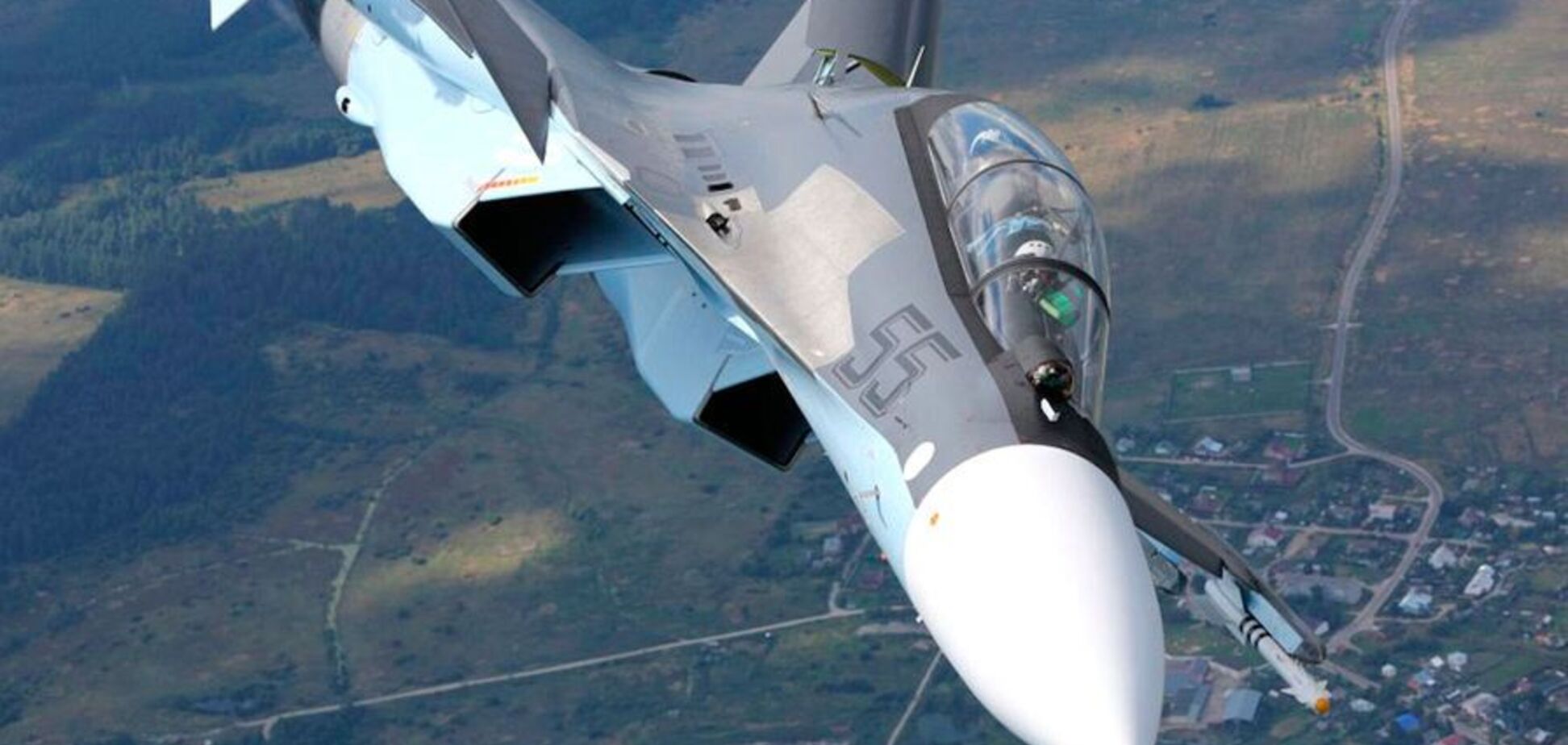 Росія підняла за тривогою літаки і вертольоти: що трапилося