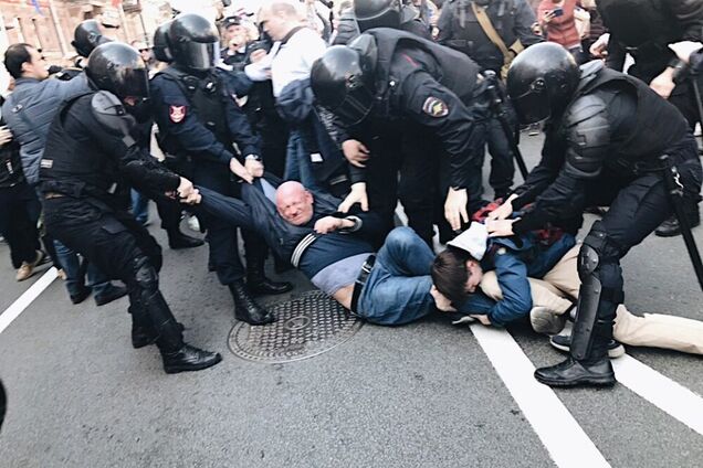 В Питере власть развернулась на полную катушку