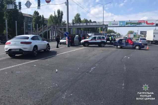 Під Києвом трапилася масштабна аварія: поліція перекрила рух