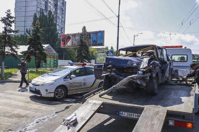 Поверталися з навчань ООС: у Києві насмерть розбилися двоє військових