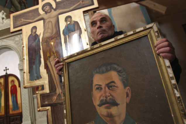 "Ослабил армию перед войной": в РПЦ внезапно выступили против Сталина