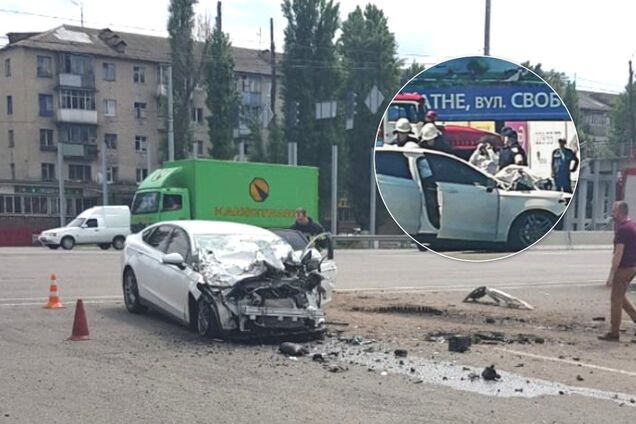 Масштабна ДТП на ''проклятому місці'' під Києвом: людей вирізали з авто