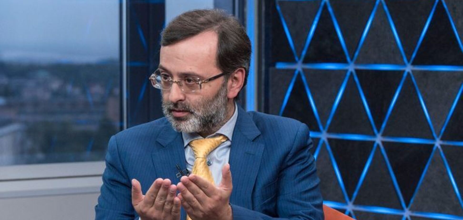 Що чекає 'Народний фронт': Логвинський уточнив інформацію