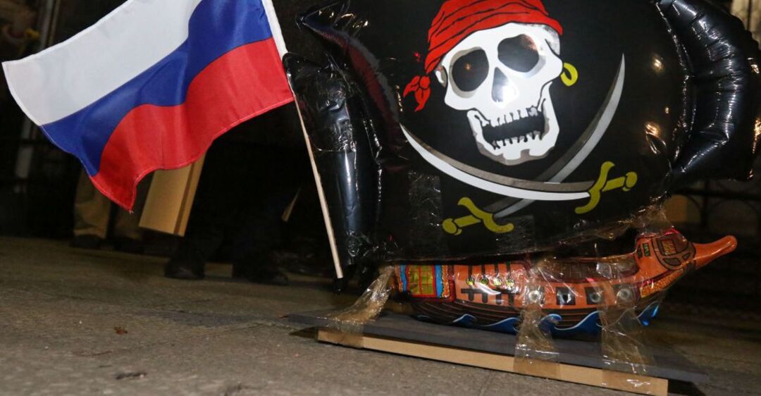 Картинки по запросу Путин готов засыпать все бомбами и снарядами 15 мая 2019, 19:00