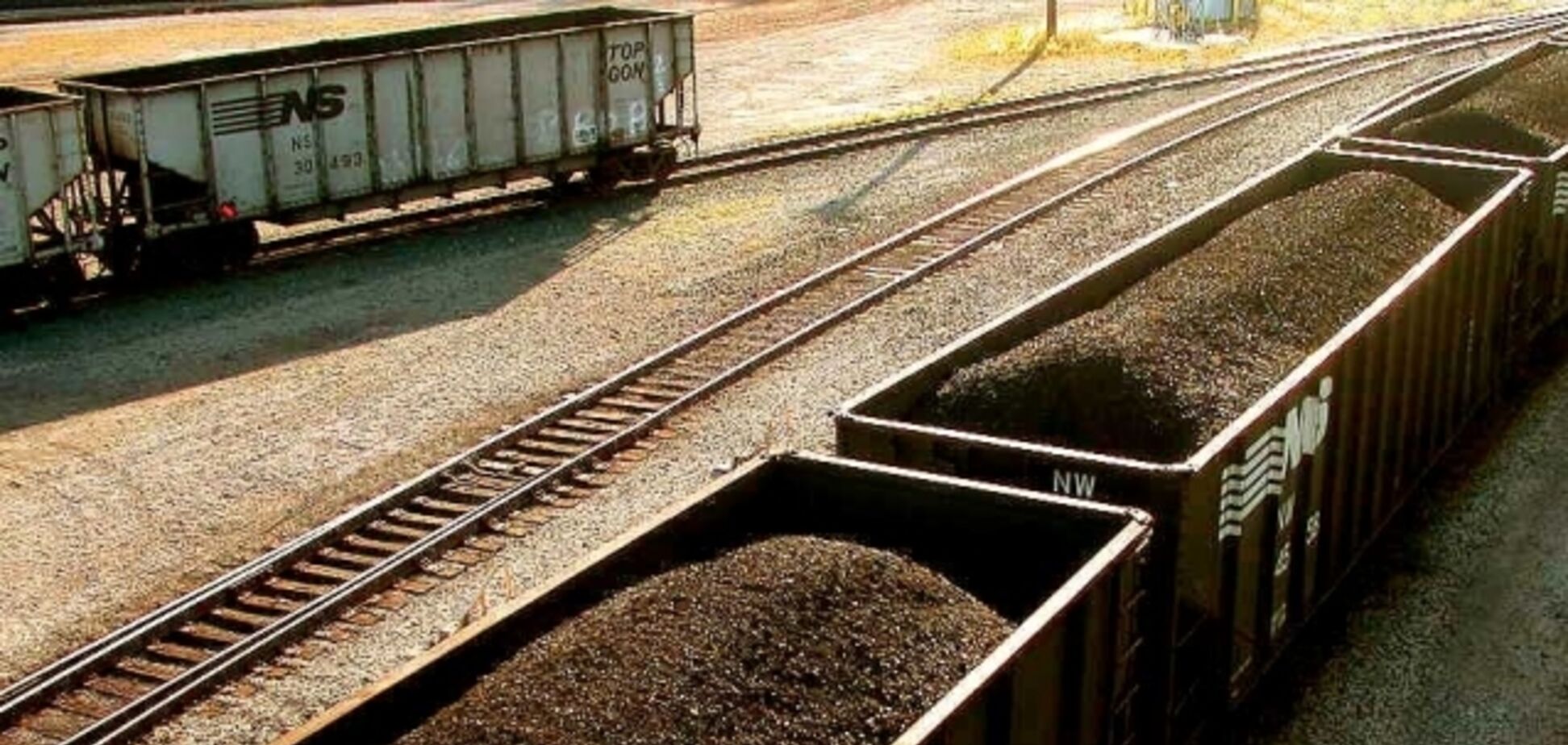Центрэнерго должно возобновить закупки угля у государственных шахт - профсоюзы