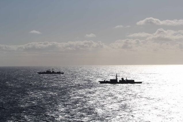 Кораблі Британії та Росії "зіткнулися" в Ла-Манші: фото інциденту