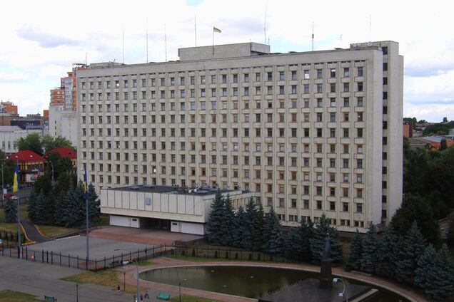 Розбірки у владі Київщини: як обласна рада вимагала 500 млн від ОДА