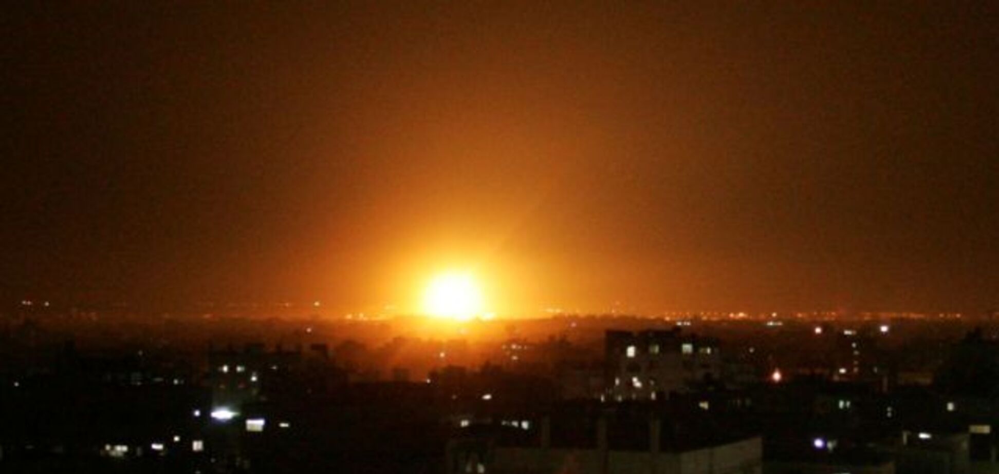 Сектор Газа забросал Израиль 'огненными шарами' и получил мощный ответ