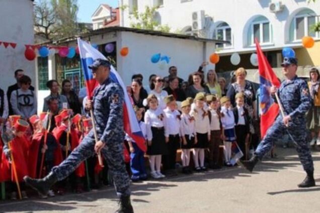 У Криму окупанти влаштували 'військовий парад' у дитячому садку: фото