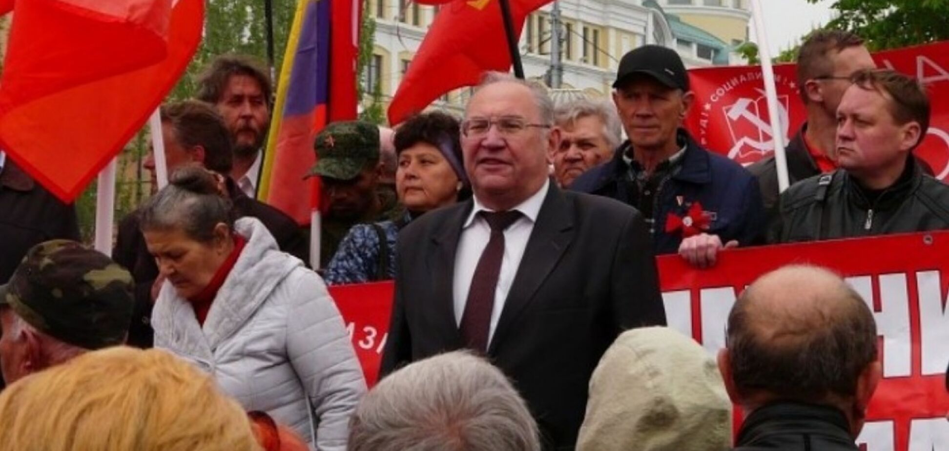 Что-то пошло не так: в 'ДНР' произошли стычки между коммунистами и 'титушками'