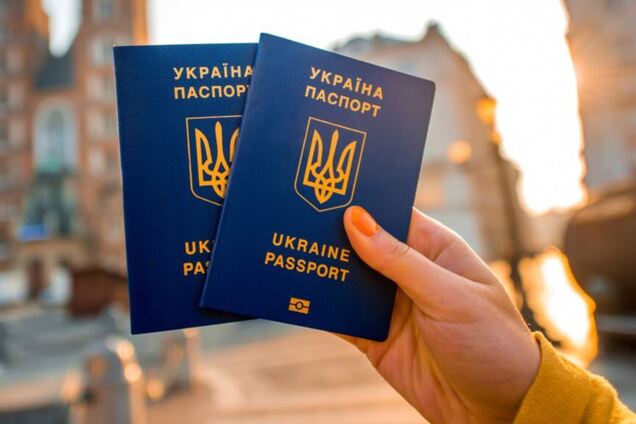  В Украине возобновилась выдача биометрических паспортов