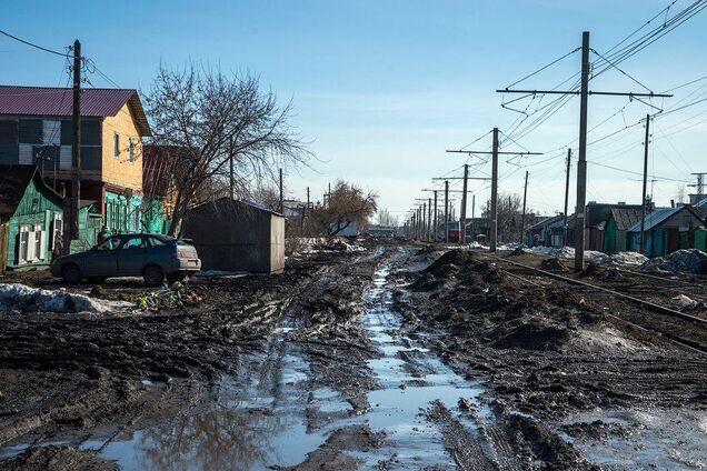 Россия сползает вниз